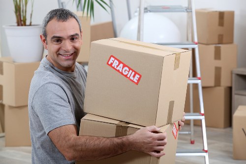 Hornchurch man with van for local delivery and removal work