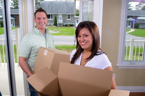 Moving van service for Hornchurch home relocations